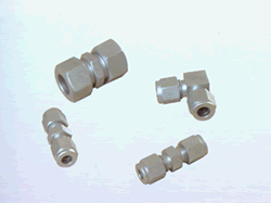 CZY1系列鋼制(zhi)單卡套接頭